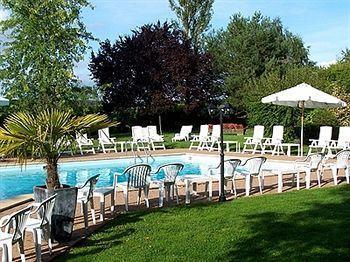 Le Relais Fleuri, Hotel Et Restaurant Logis - Avallon Sauvigny-le-Bois Exterior foto